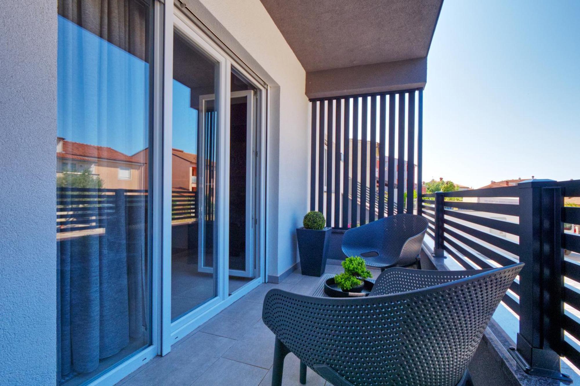 Apartments Iva & Nika Fazana Exterior photo