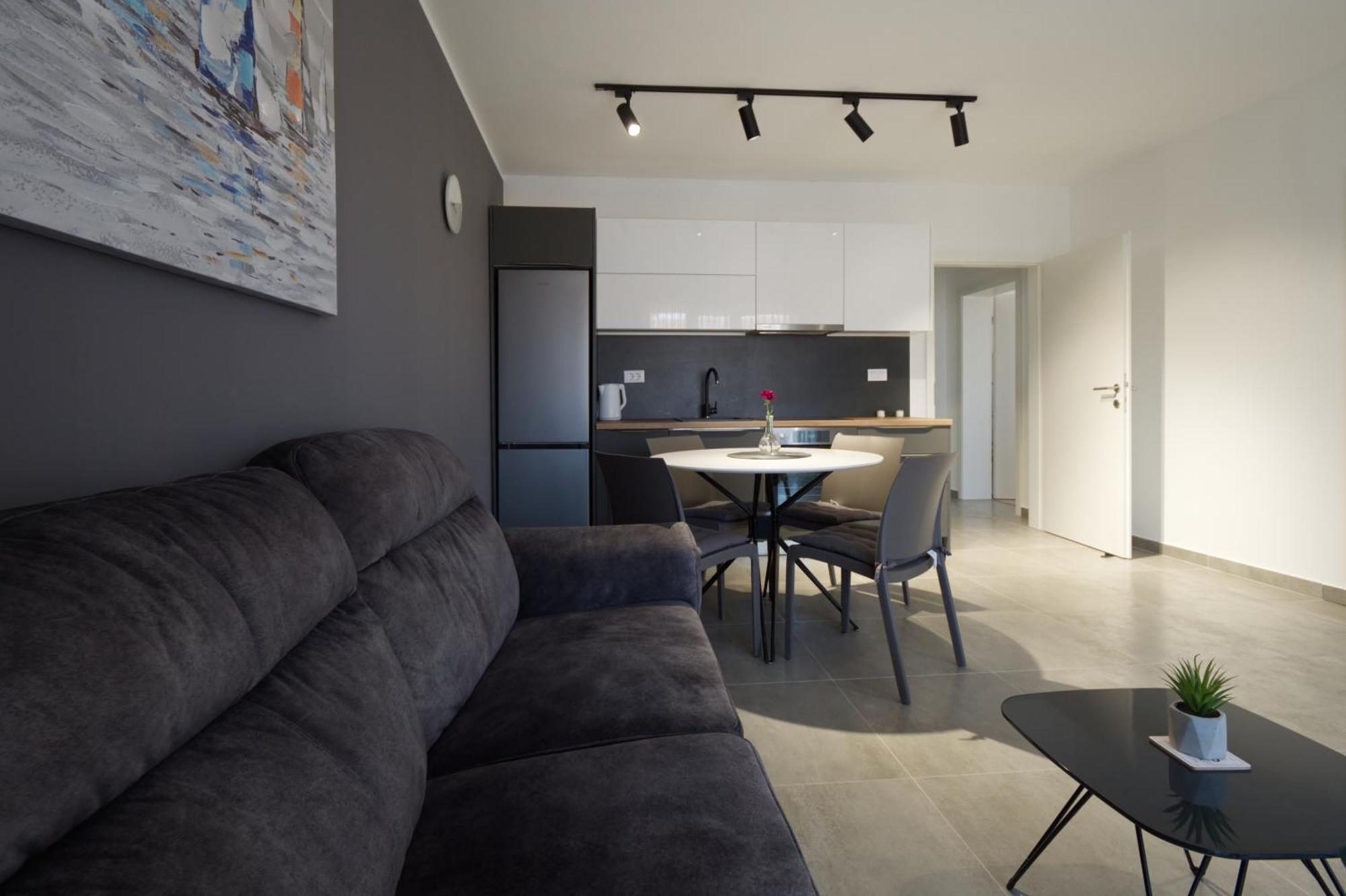 Apartments Iva & Nika Fazana Exterior photo