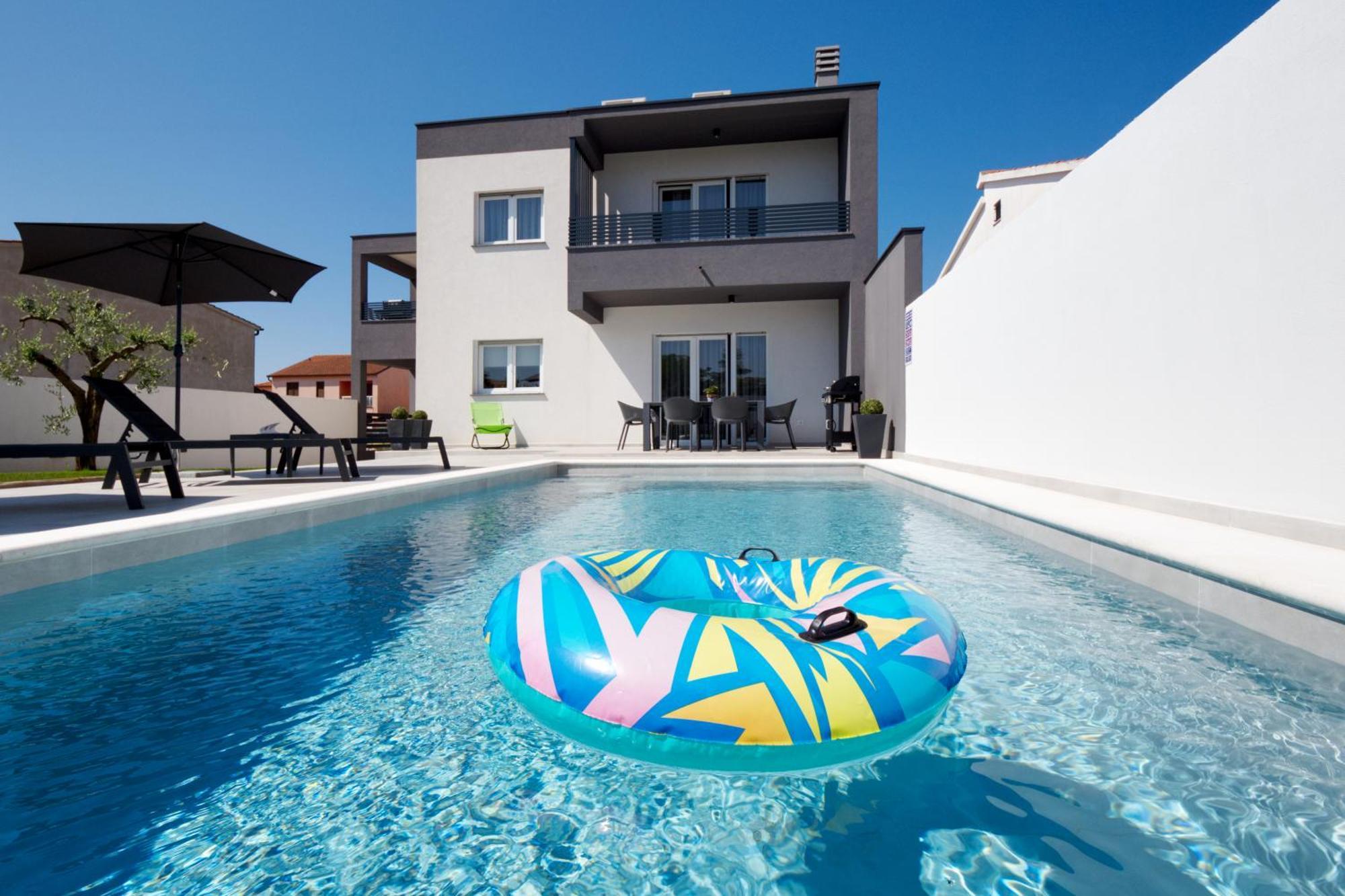 Apartments Iva & Nika Fazana Exterior photo